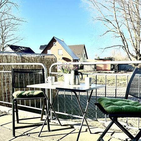 F-1010 Strandhaus Moenchgut Bed&Breakfast Dz 28 Terrasse Strandnah, Inkl Fruehstueck Lobbe Eksteriør billede