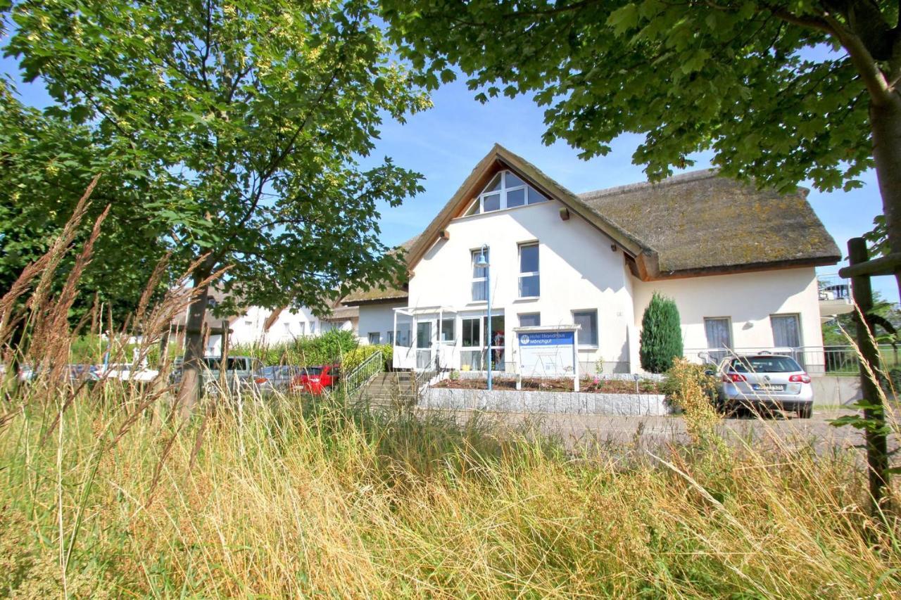 F-1010 Strandhaus Moenchgut Bed&Breakfast Dz 28 Terrasse Strandnah, Inkl Fruehstueck Lobbe Eksteriør billede