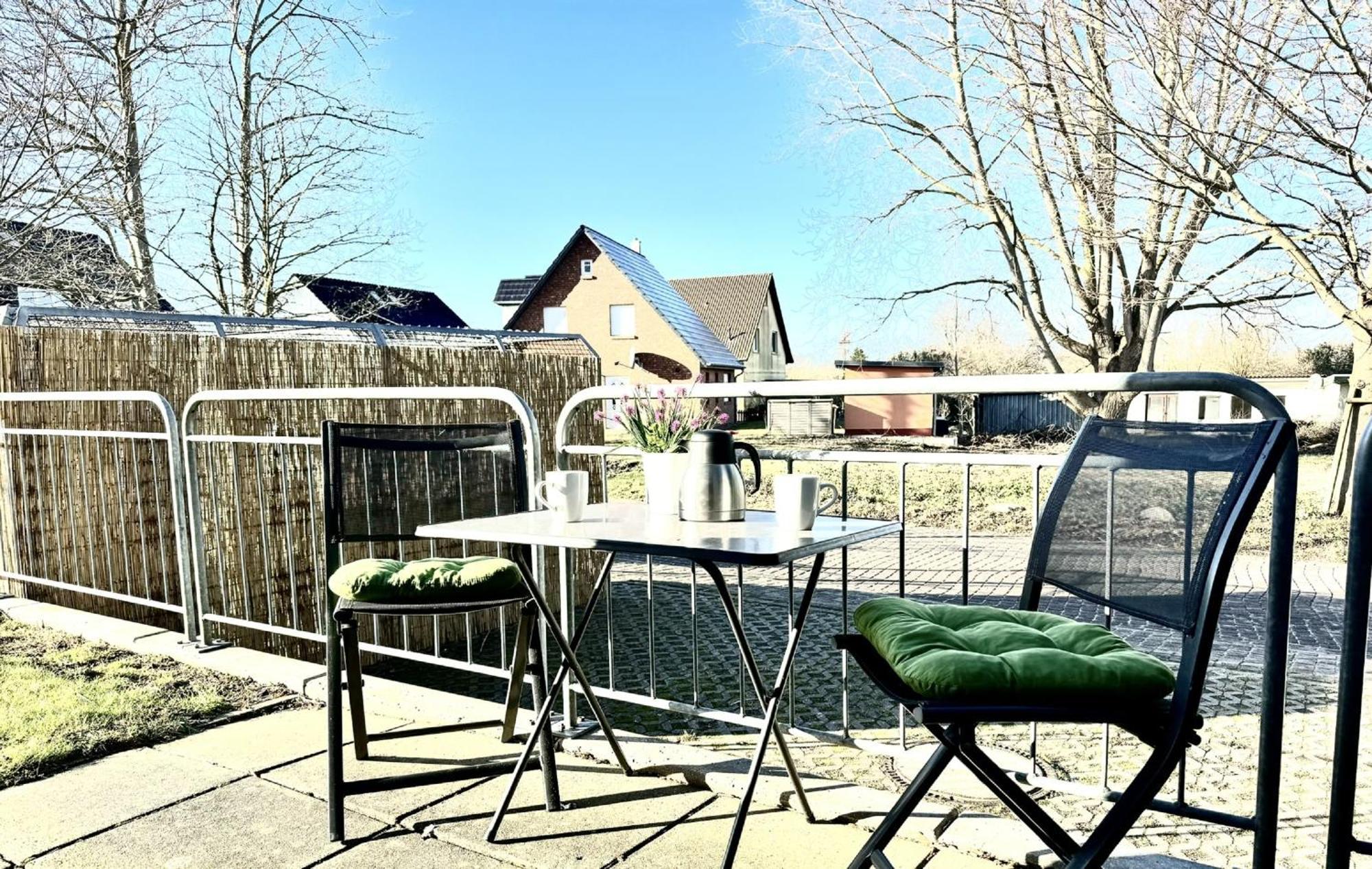 F-1010 Strandhaus Moenchgut Bed&Breakfast Dz 28 Terrasse Strandnah, Inkl Fruehstueck Lobbe Eksteriør billede